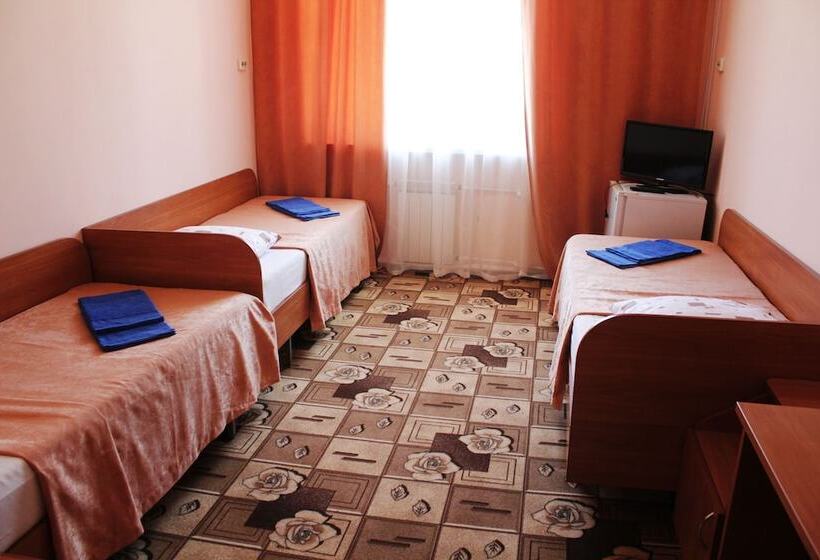 Номер Стандарт Трехместный, Orchestra Horizont Gelendzhik Resort