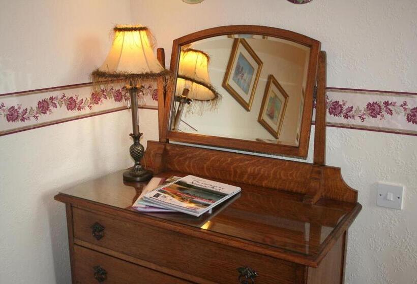 اتاق لوکس با تخت بزرگ, Rossmor Bed & Breakfast