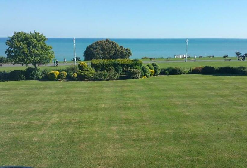 اتاق استاندارد با چشم‌انداز دریا, Westward Ho