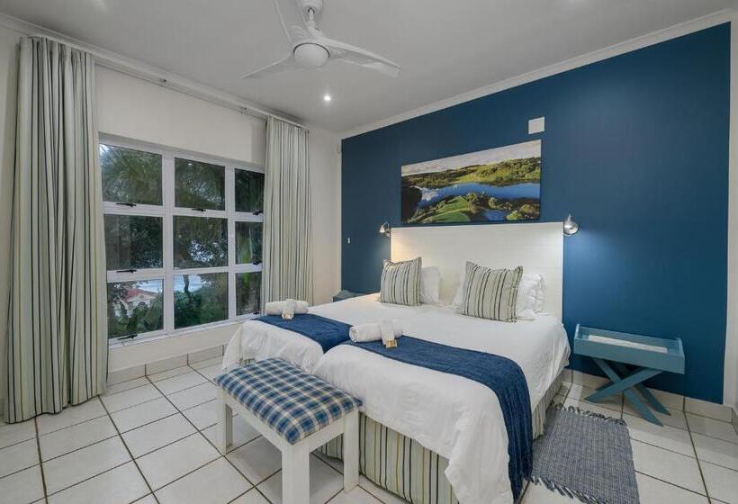 Полулюкс, Albatross Guesthouse
