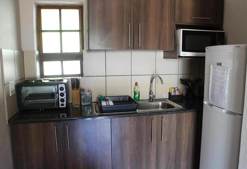 Семейный Номер Вид на Сад, Cu Guest House