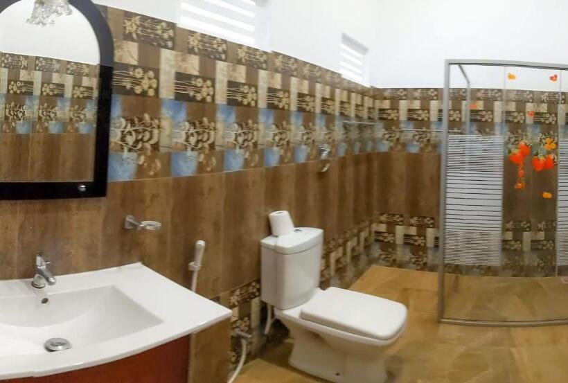 Номер Стандарт с Балконом, La Safari Inn Tissamaharama