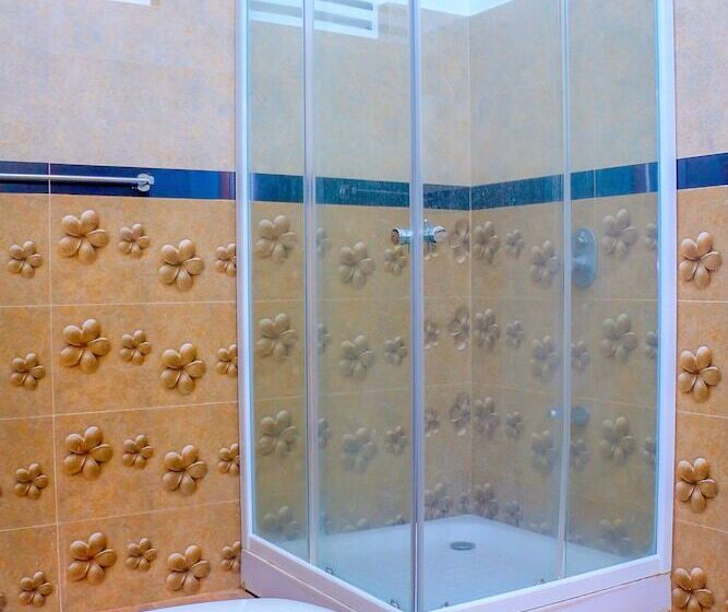 Номер Стандарт с Балконом, La Safari Inn Tissamaharama