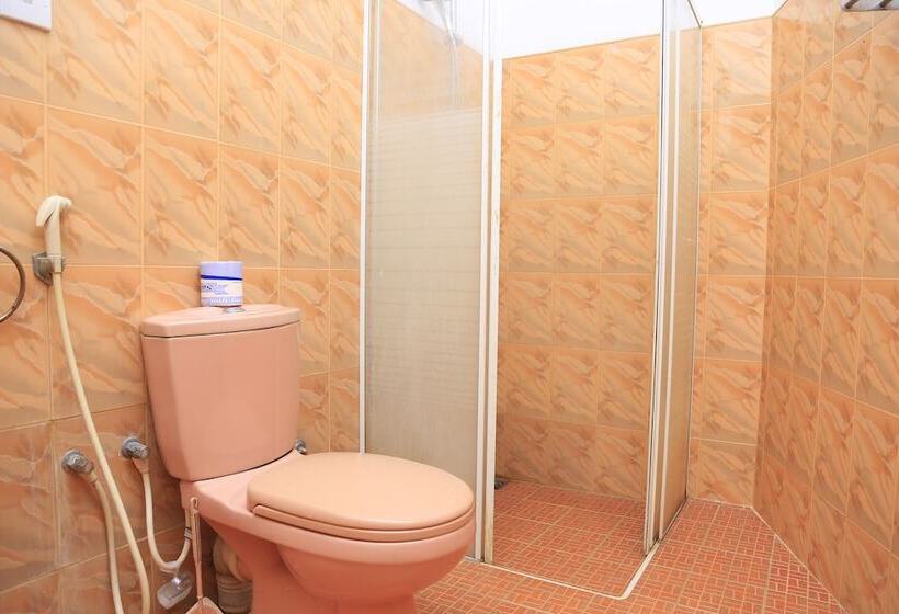Четырехместный Номер Deluxe, La Safari Inn Tissamaharama