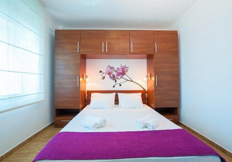 آپارتمان 1 خوابه, Apartments Raymond