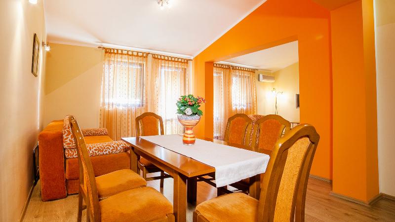 آپارتمان 2 خوابه با چشم‌انداز دریا, Apartments Raymond