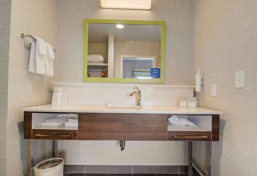 带大床的标准间, Hampton Inn & Suites Reno/sparks
