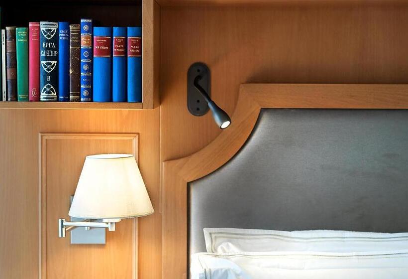 Люкс Вид на Море, Legacy Gastro Suites