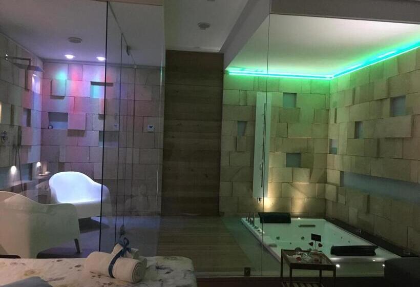 标准间带漩涡浴缸, Mater Aquae