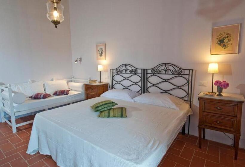اتاق استاندارد سه نفره, Podere San Quirico