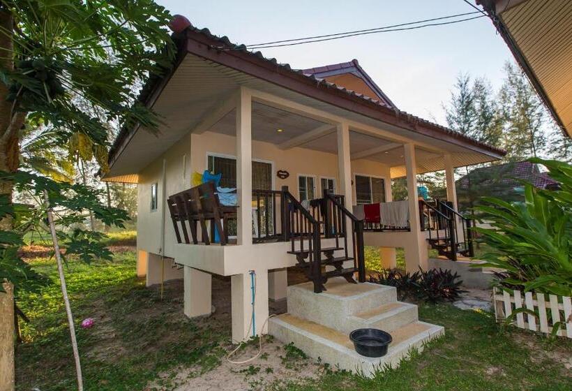 바다 전망 스탠다드 방갈로, Pranee Beach Bungalows