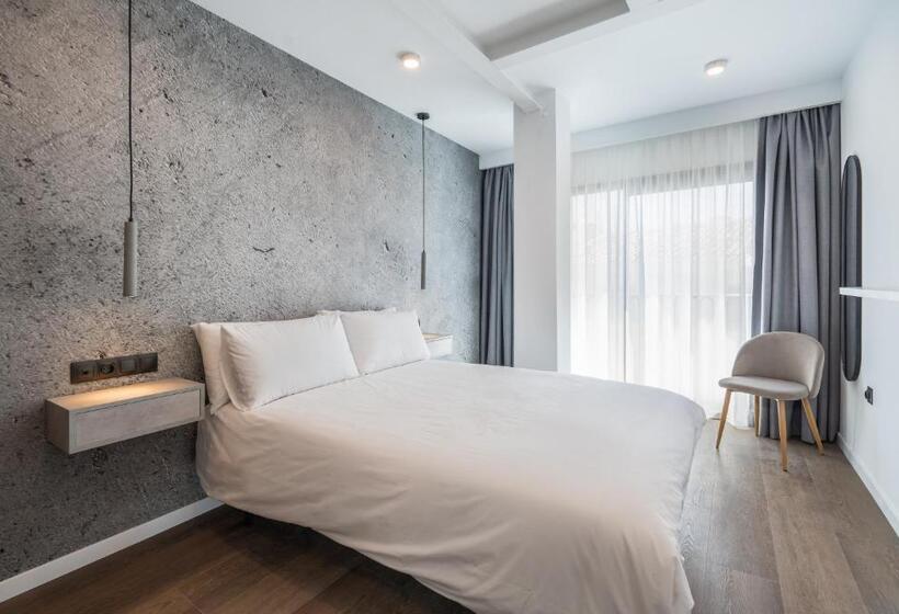 Номер Стандарт, The Orange House Boutique Hotel And Upstairs Rooftop Bar   Brand New