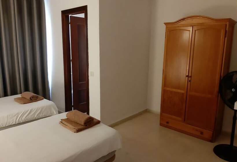 Номер Стандарт, The Orange House Boutique Hotel And Upstairs Rooftop Bar   Brand New