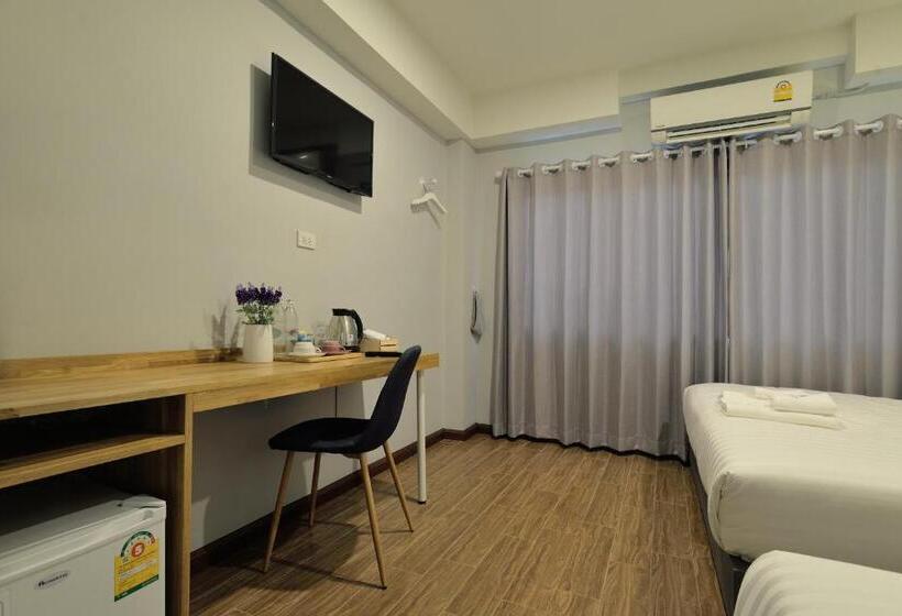 اتاق لوکس سه تخته, De Lavender Bangkok