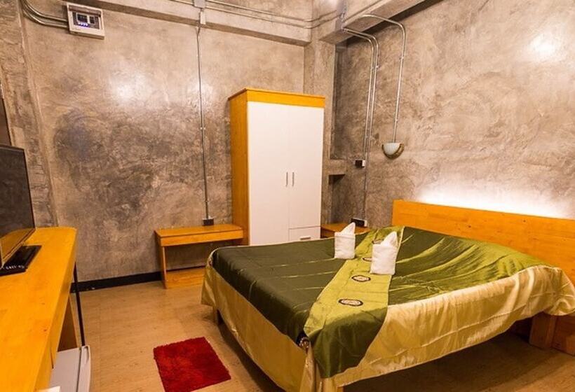 Номер Deluxe, Lm Hostel