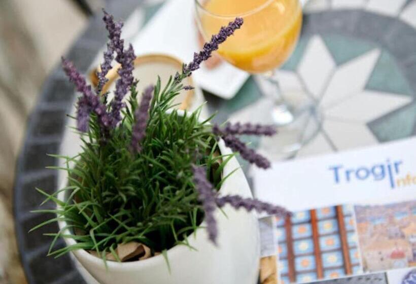 스탠다드 발코니 스튜디오, Guesthouse Ana Trogir Old Town