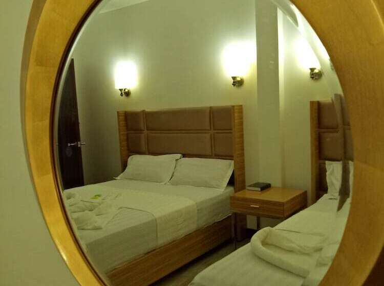 패밀리 룸, Meaco Hotel   Anilao