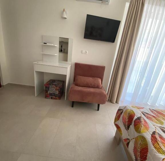غرفة إقتصادية, Elpiniki Luxury Rooms