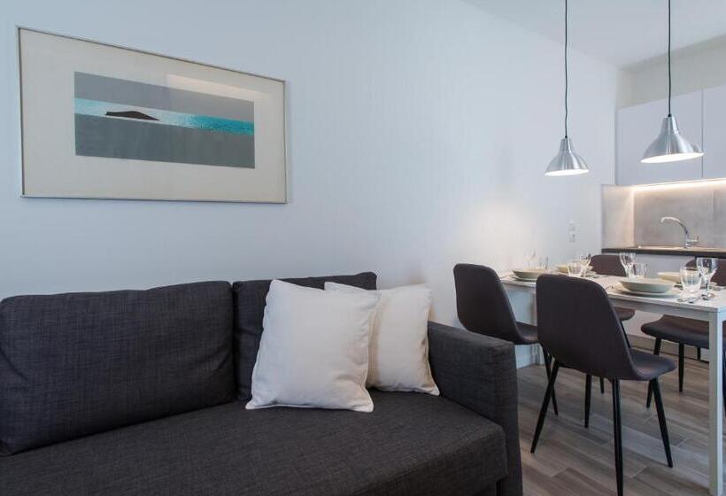 1 Bedroom Deluxe Apartment, Spot Apart