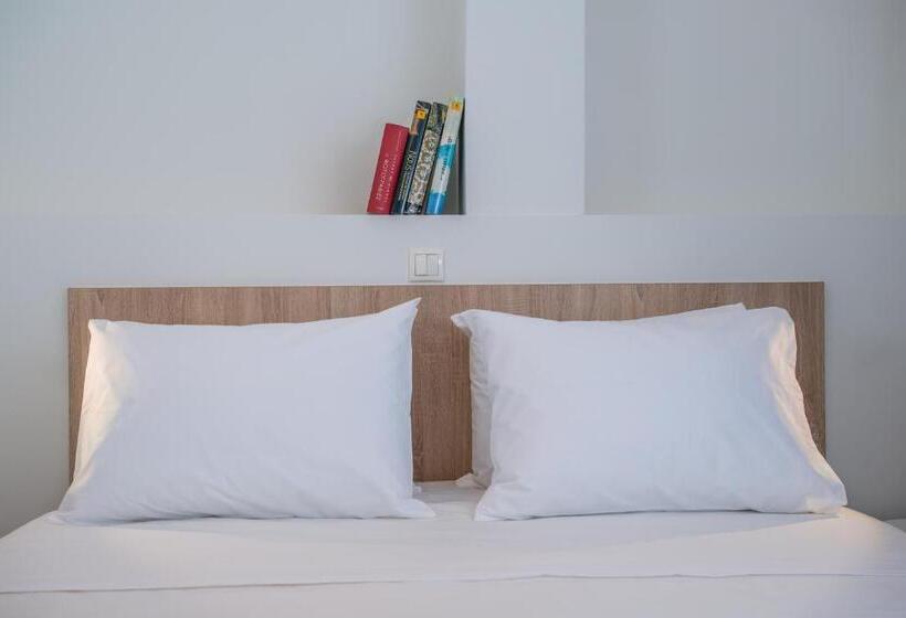 1 Bedroom Apartment, Spot Apart