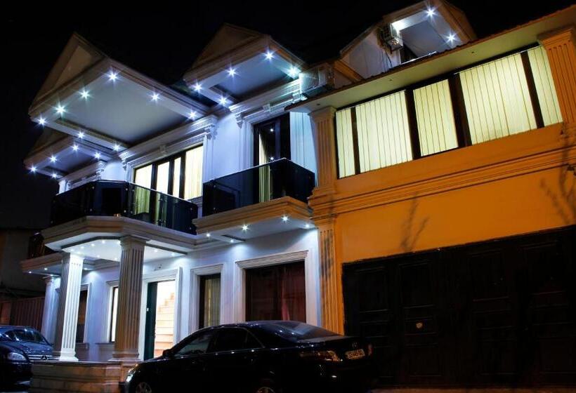 اتاق استاندارد سه نفره, Grand Gmp