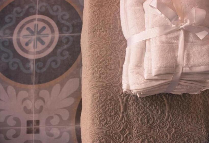 مجموعه ویستا شهر, Casa Azzopardi Suites