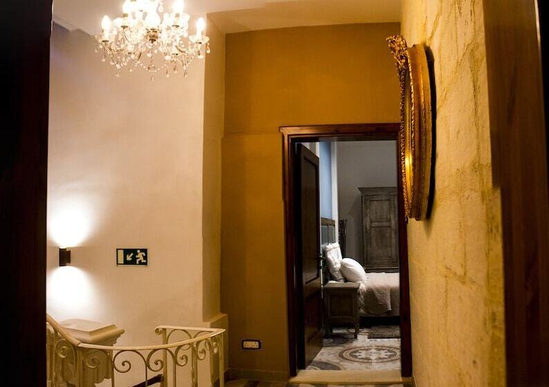 مجموعه ویستا شهر, Casa Azzopardi Suites