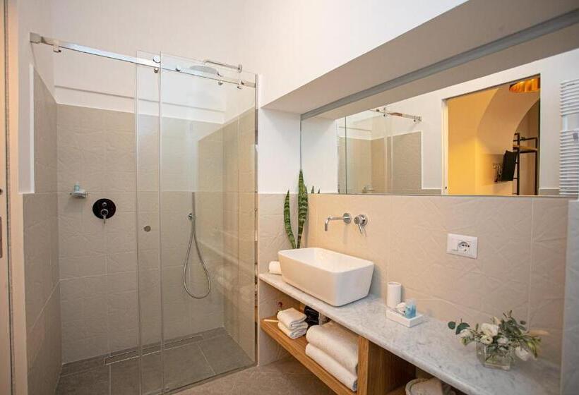 اتاق استاندارد, Bellamania B&b