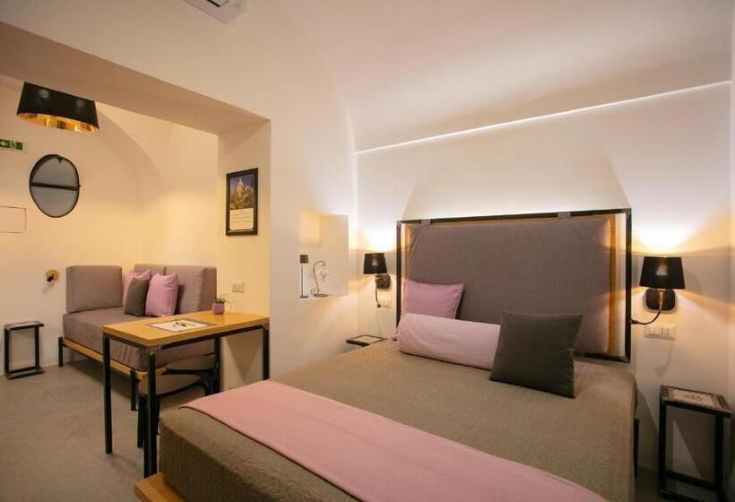 اتاق استاندارد سه نفره, Bellamania B&b