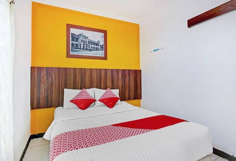 Номер Стандарт, Reddoorz Near Mall Ciputra 2