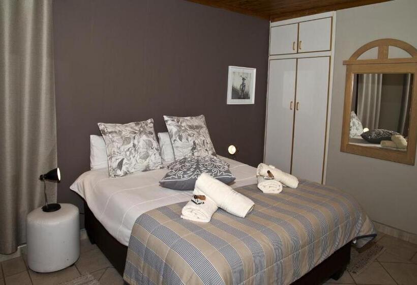 اتاق استاندارد, Out Of Africa Guesthouse
