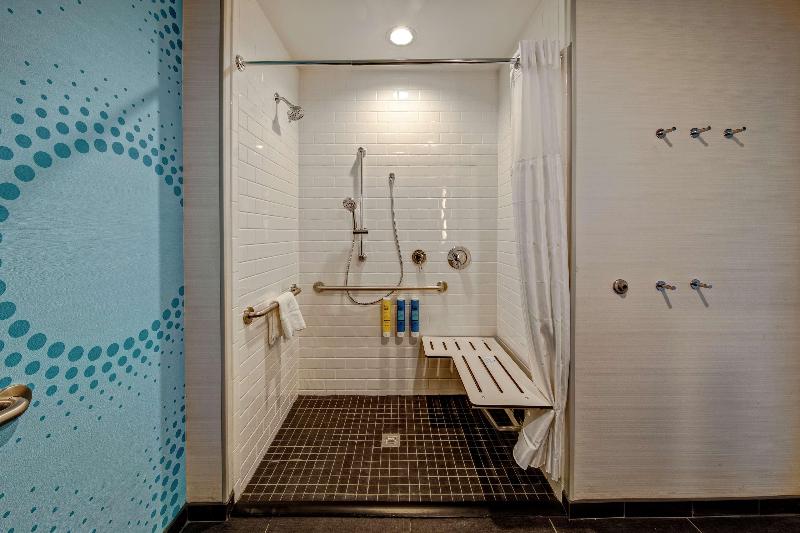 Quarto Estandar Cama King, Tru By Hilton Roanoke Hollins