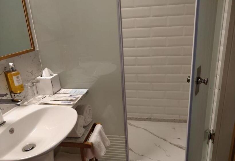 高级大房间, Holiday Inn Express Bengaluru Yeshwantpur, An Ihg