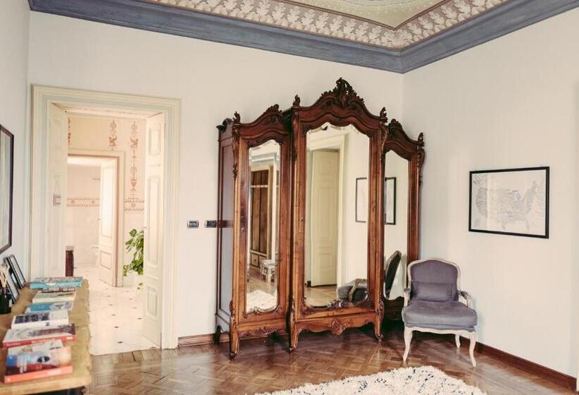 자쿠지 스위트, Villa Erre  Literary B&b