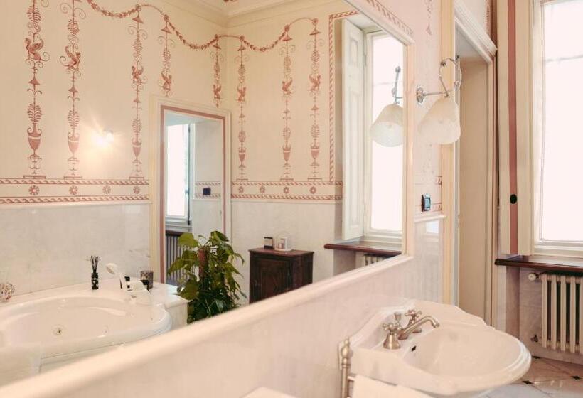 자쿠지 스위트, Villa Erre  Literary B&b