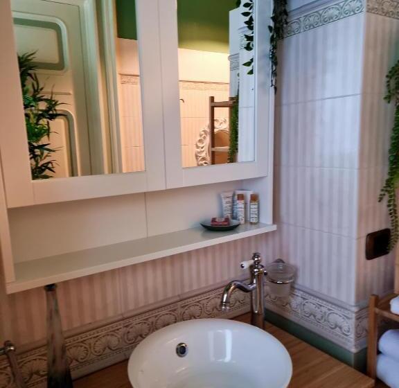 주니어 스위트, Villa Erre  Literary B&b