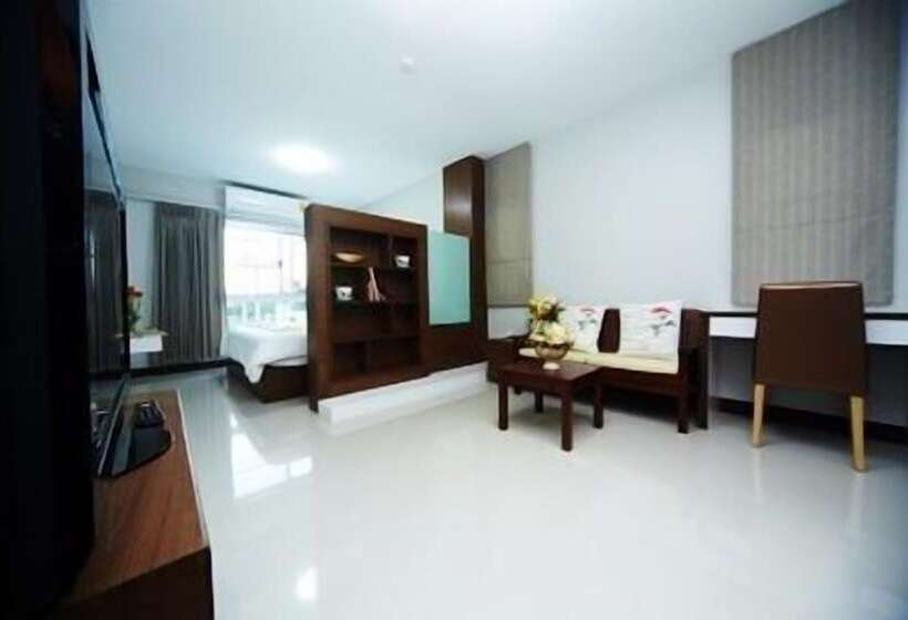 Люкс с Балконом, Central Place Serviced Apartment 1