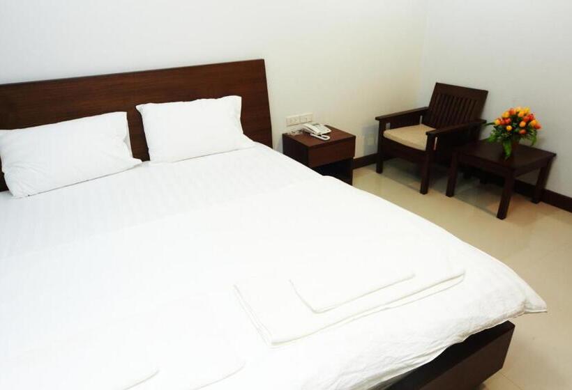 Номер Стандарт с Балконом, Central Place Serviced Apartment 1