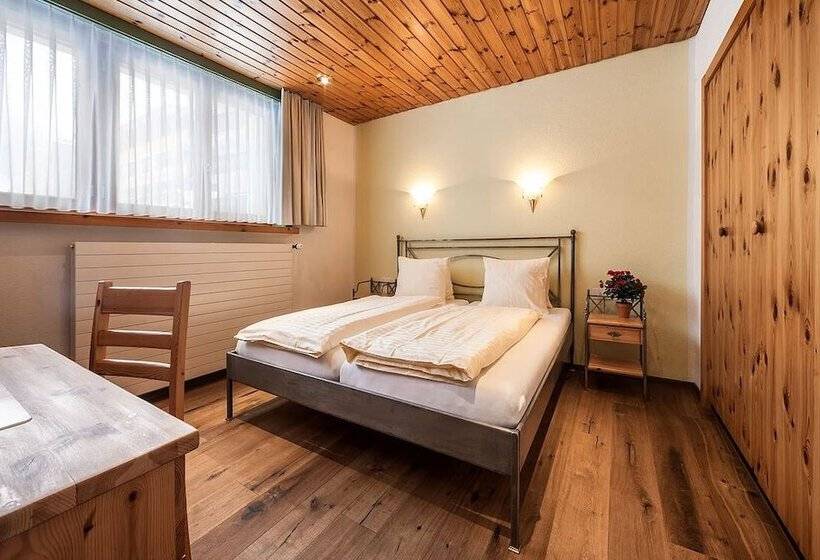 Номер Стандарт, Astoria