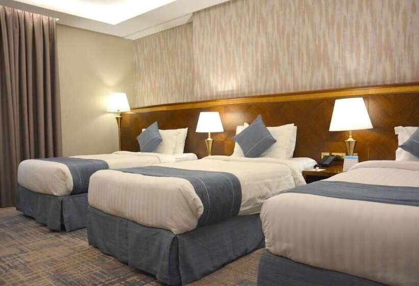 Quarto Triplo Estandar, Maden