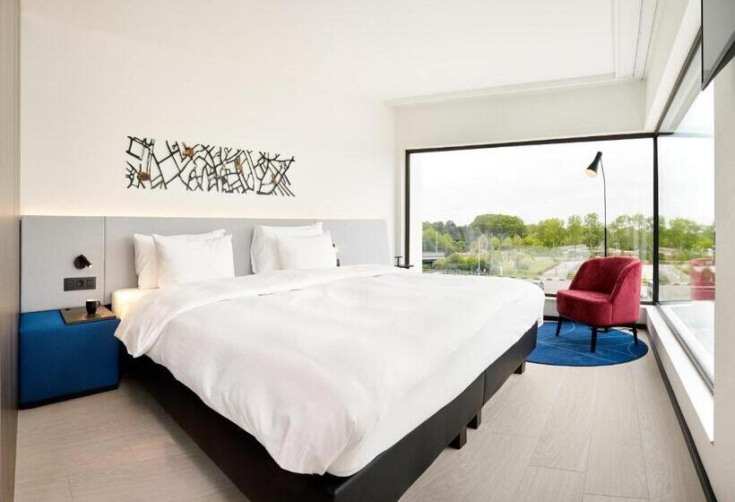 Номер Премиум, Radisson Blu Hotel, Bruges