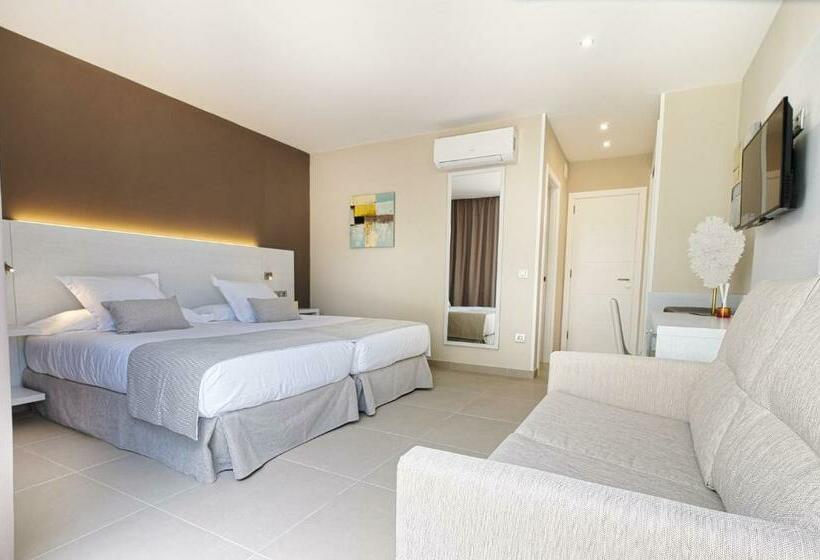 Quarto Deluxe, Sanom Beach Resort - Adults Only