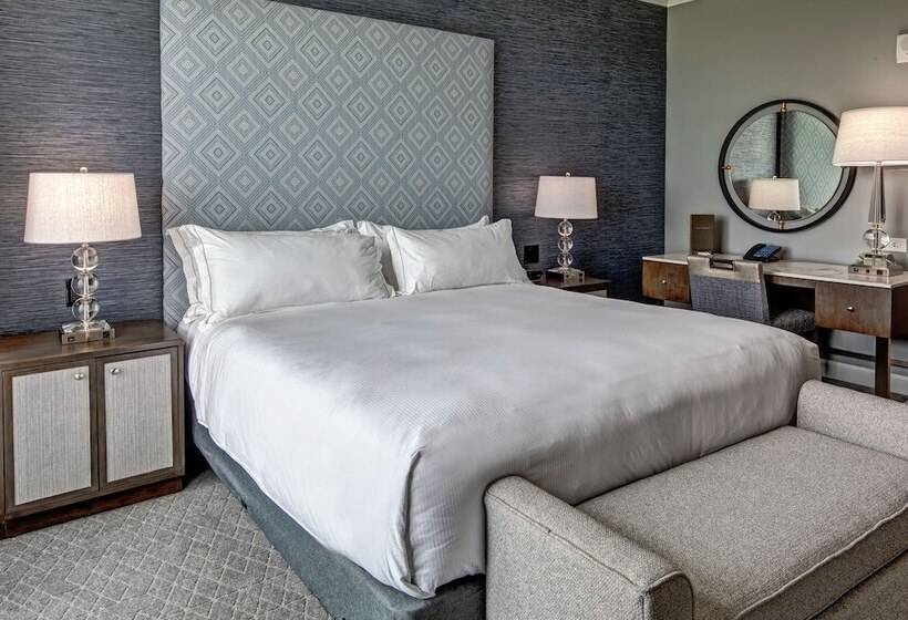 Quarto Estandar Cama King para Deficientes Físicos, Hilton Nashville Green Hills