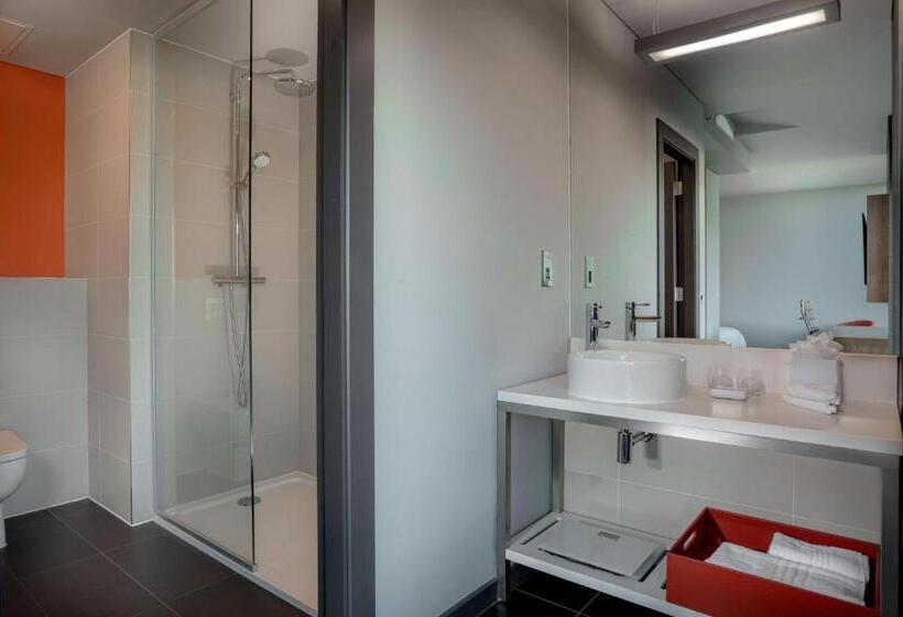 스탠다드 룸 킹사이즈 침대, Aloft Dublin City