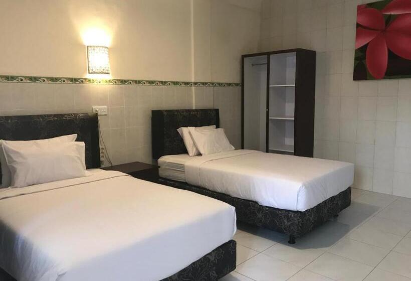 Номер Deluxe, City Garden Bali Dwipa Hotel, Kuta