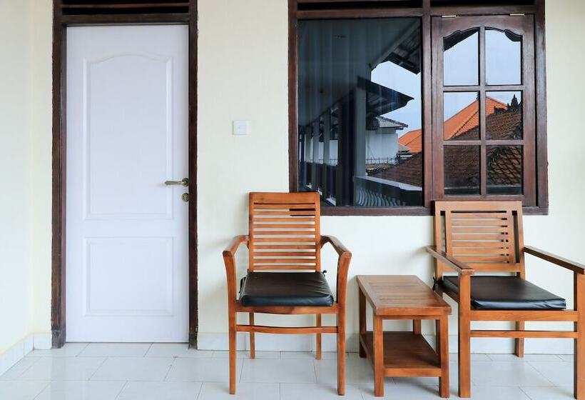 Номер Deluxe, City Garden Bali Dwipa Hotel, Kuta
