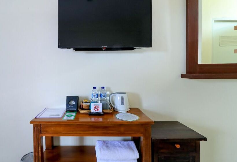 Номер Superior, City Garden Bali Dwipa Hotel, Kuta