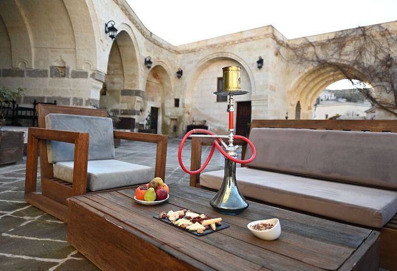 Люкс Кровать Кинг, Seraphim Cave Suites & Spa