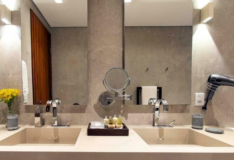 Family Suite, Kuara