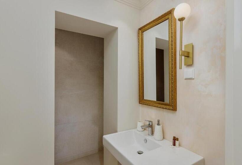 اتاق لوکس با چشم‌انداز دریا, Vila Perast Boutique